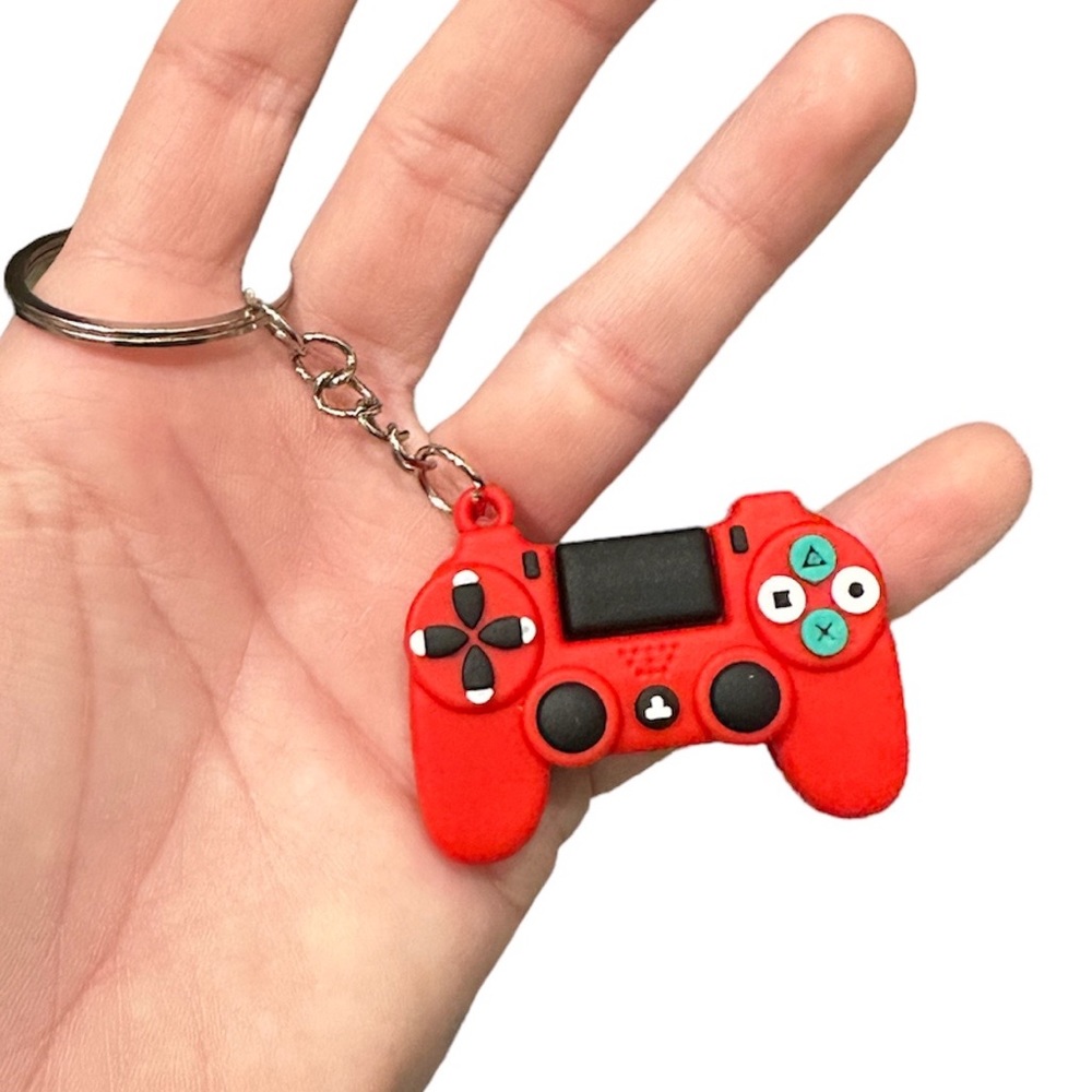 Video Game Controller Keychain Red Gamer - Picture 2 of 5